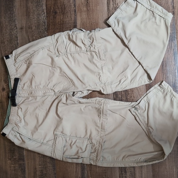REI Hiking Cargo Pants Large x 32" Convertible Tan Belted Nylon UAP 50+ - Picture 1 of 11